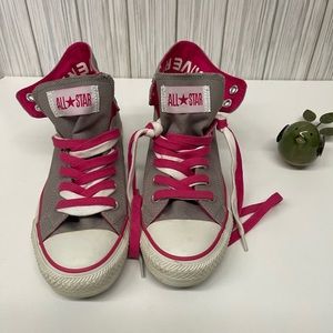 Women’s Converse Gray All*Star High Tops Size 6 in excellent condition